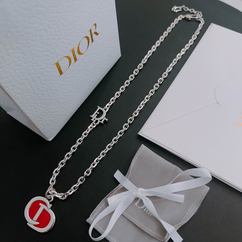 Dior Necklace 05lyr307 (1)